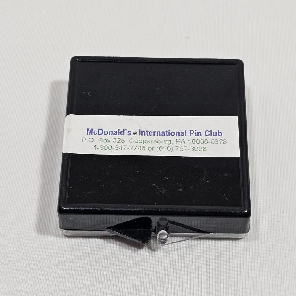 1998 McDonalds Collector Club Convention Official Pin In Original Box - Picture 3 of 3